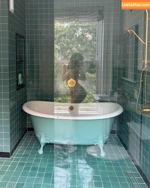 Emily Ratajkowski фото #6285