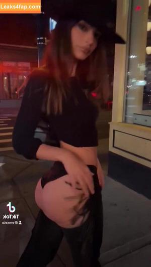 Emily Ratajkowski фото #6356