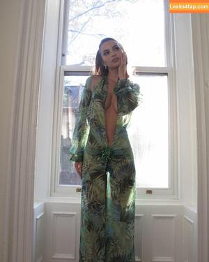 Emily Ratajkowski фото #6397