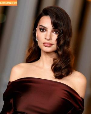 Emily Ratajkowski фото #6443