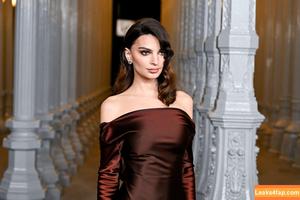 Emily Ratajkowski фото #6450