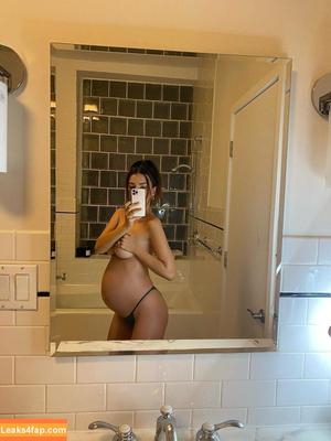 Emily Ratajkowski photo #6981