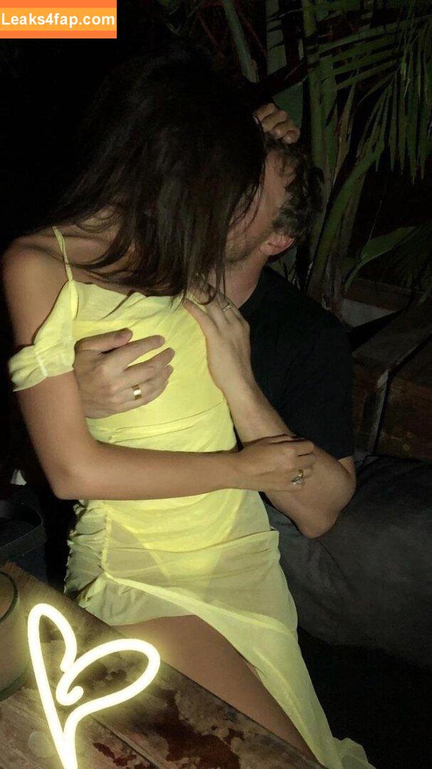 Emily Ratajkowski / emrata leaked photo photo #7024