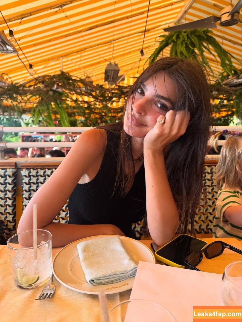 Emily Ratajkowski / emrata слитое фото фото #7062