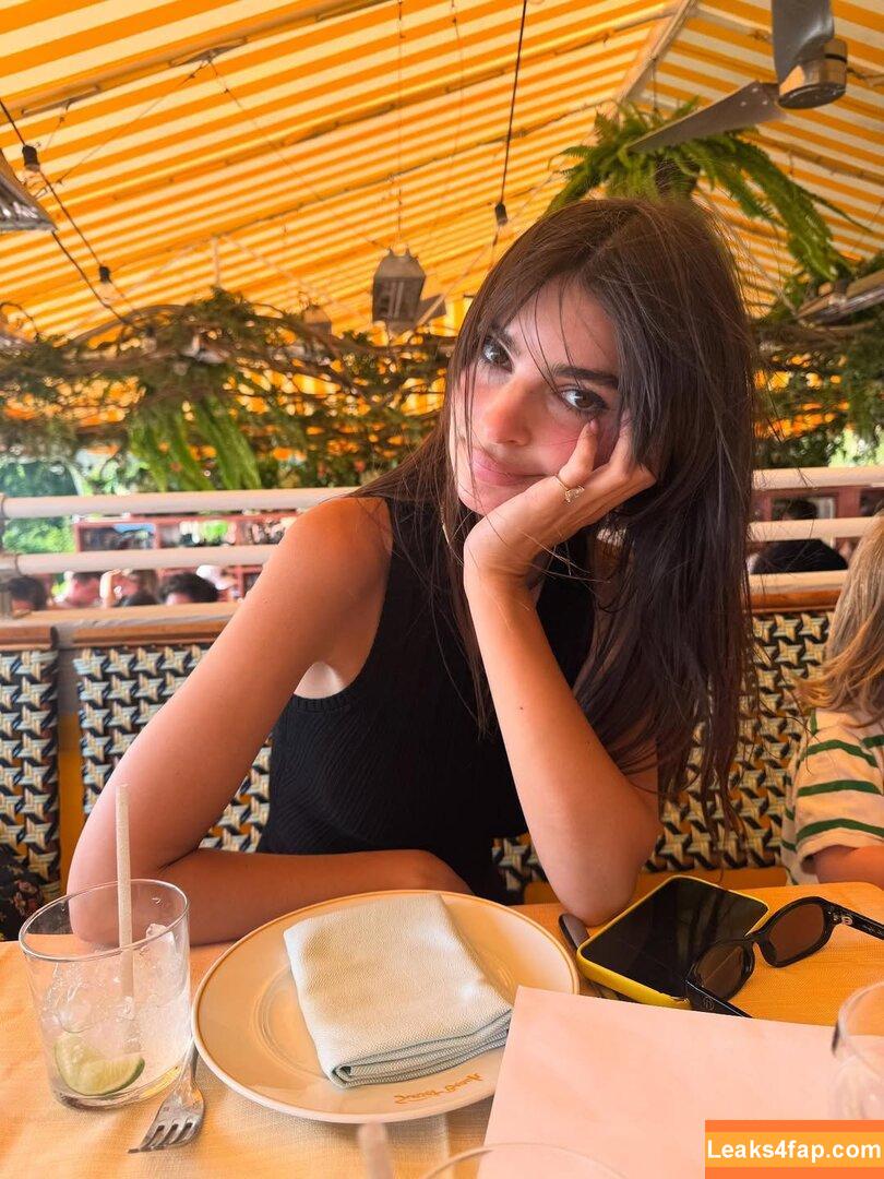 Emily Ratajkowski / emrata слитое фото фото #7067