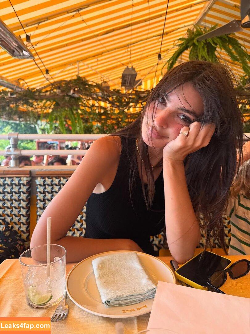 Emily Ratajkowski / emrata слитое фото фото #7068