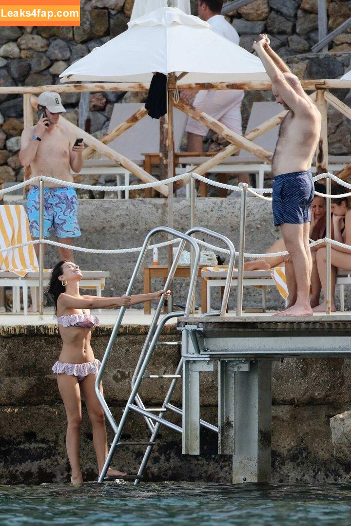 Emily Ratajkowski / emrata leaked photo photo #7121