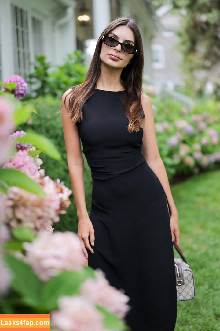 Emily Ratajkowski / emrata leaked photo photo #7175