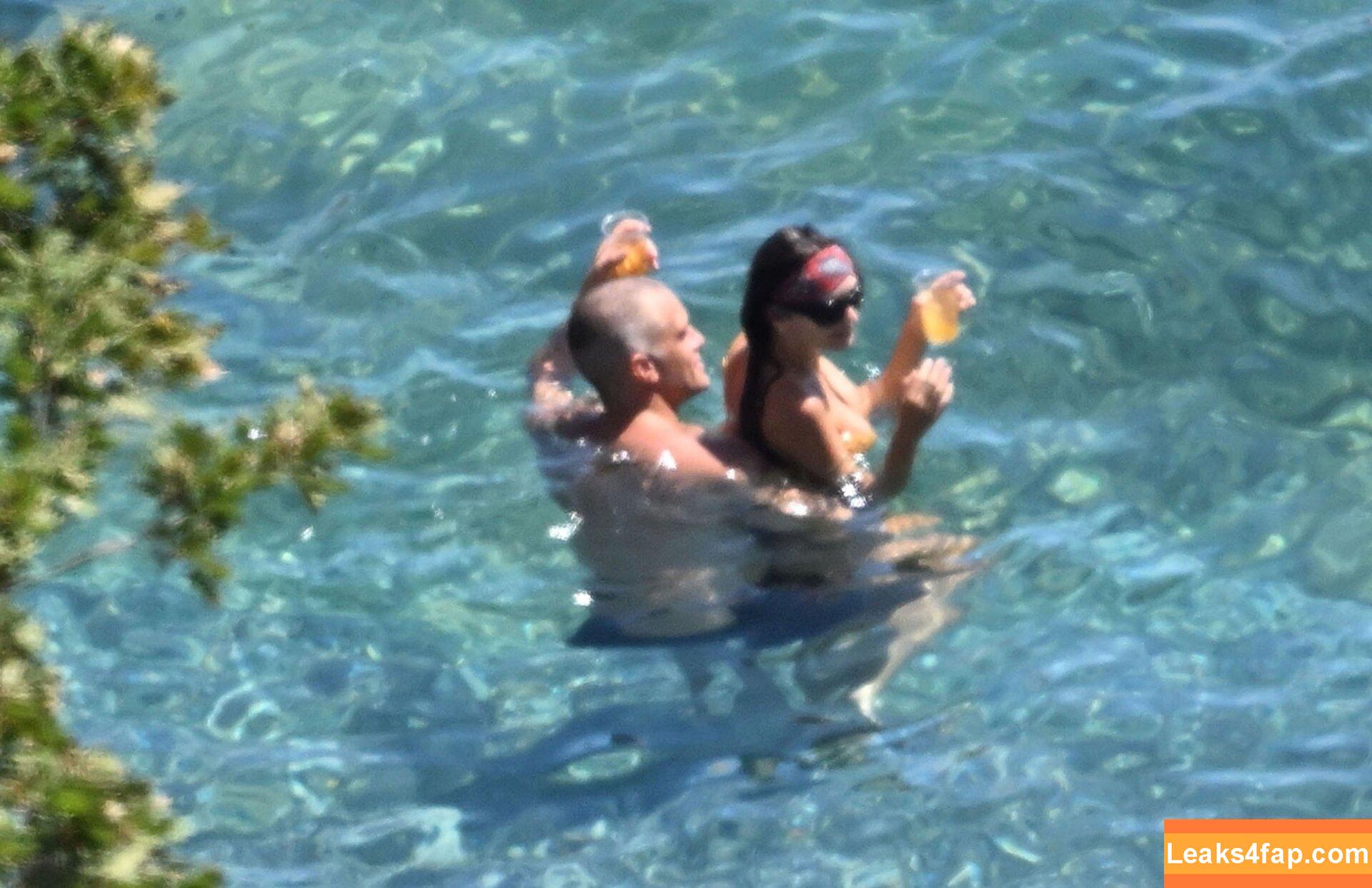 Emily Ratajkowski / emrata leaked photo photo #7203