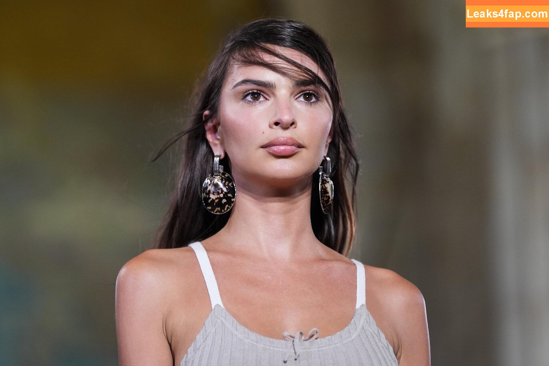 Emily Ratajkowski / emrata leaked photo photo #7269