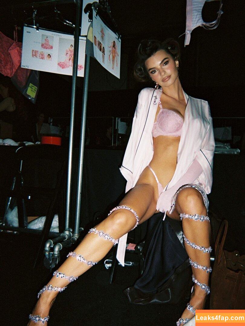 Emily Ratajkowski / emrata слитое фото фото #7314