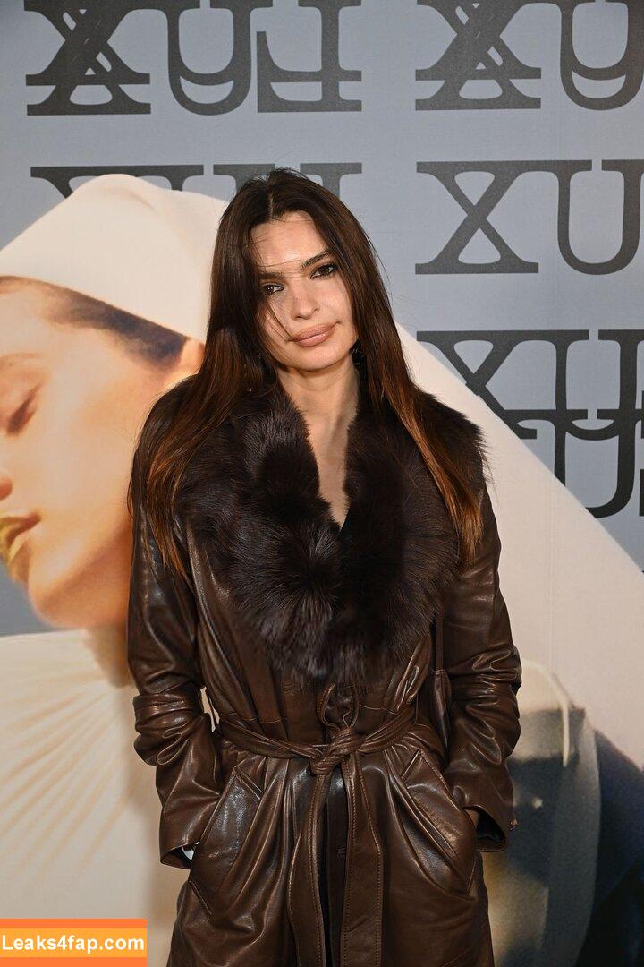 Emily Ratajkowski / emrata leaked photo photo #7341