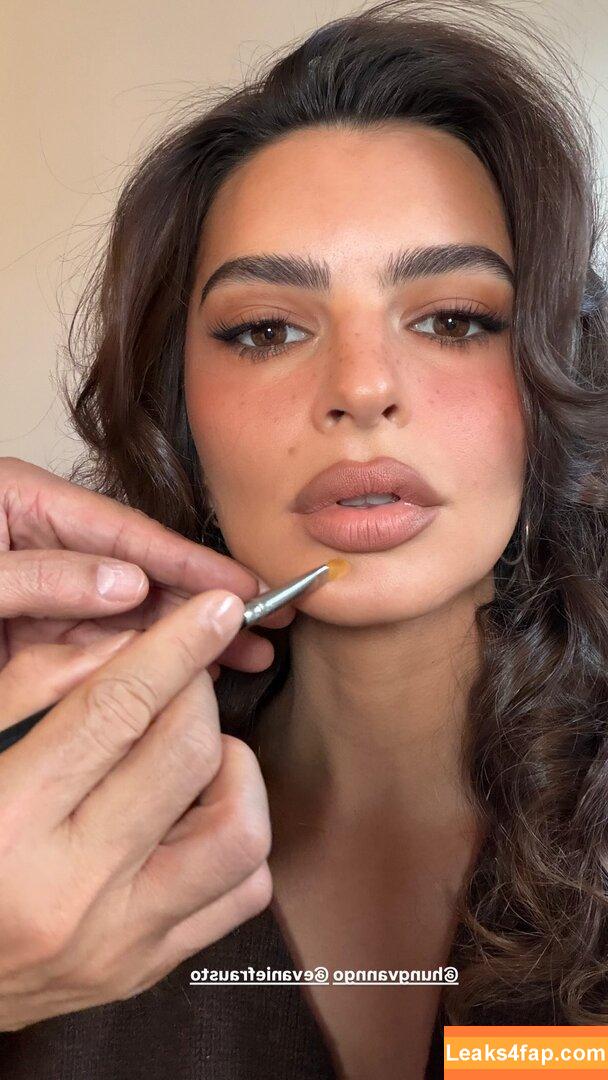 Emily Ratajkowski / emrata слитое фото фото #7362