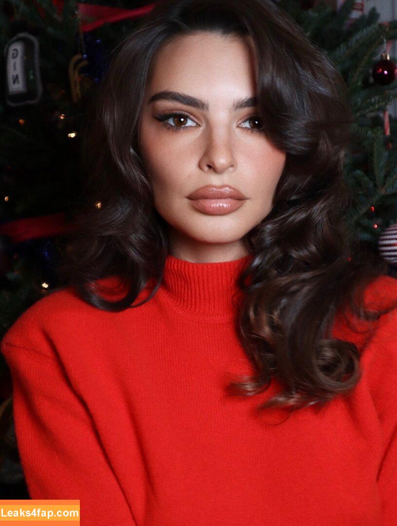 Emily Ratajkowski / emrata leaked photo photo #7364