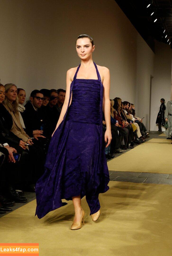 Emily Ratajkowski / Officialemilyratajkowski / emrata / https: leaked photo photo #7388