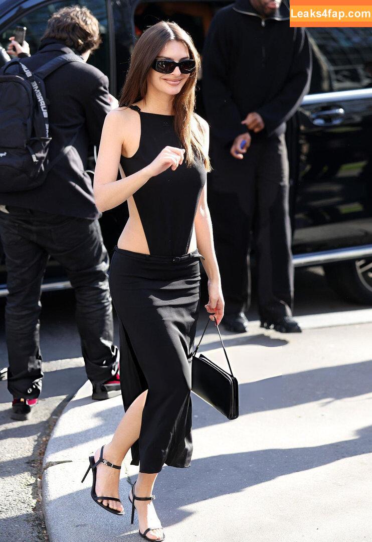 Emily Ratajkowski / Officialemilyratajkowski / emrata / https: leaked photo photo #7438