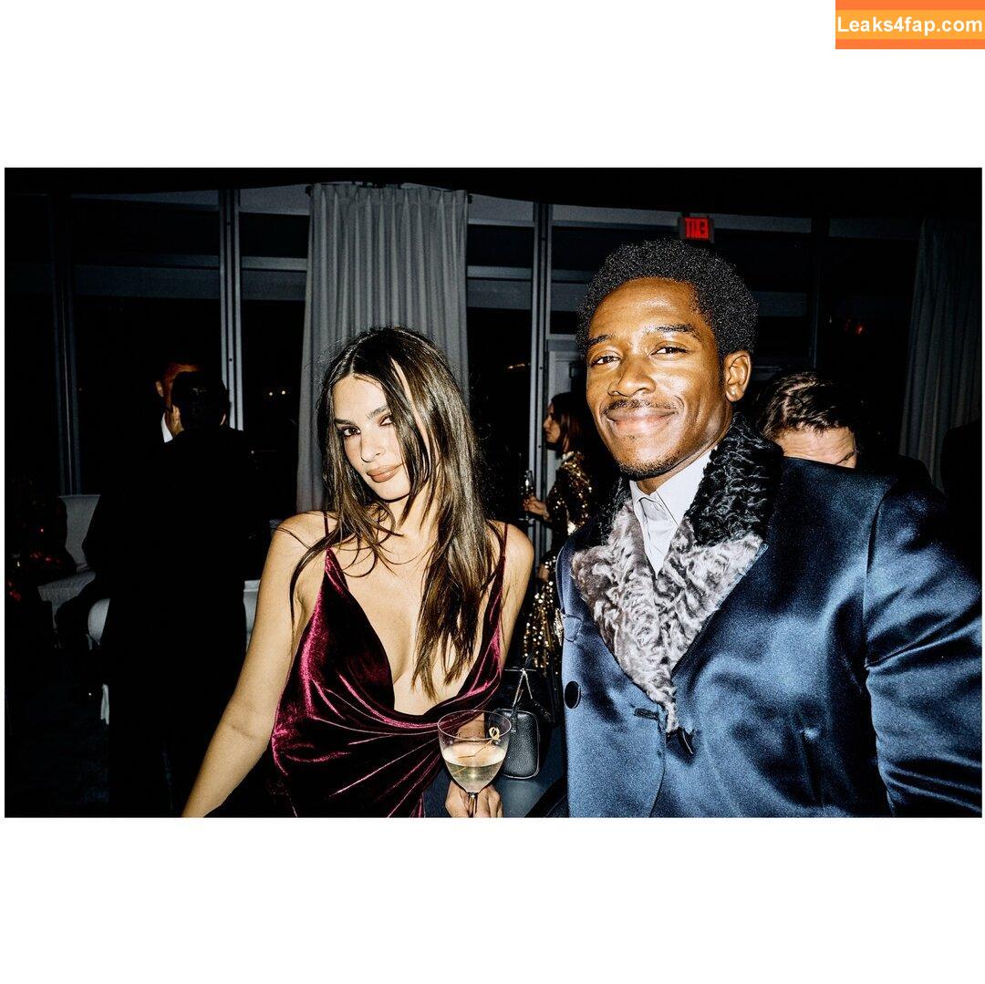 Emily Ratajkowski / Officialemilyratajkowski / emrata / https: leaked photo photo #7443