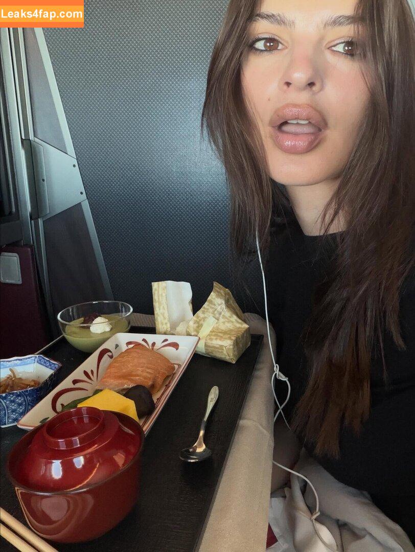 Emily Ratajkowski / Officialemilyratajkowski / emrata / https: leaked photo photo #7448