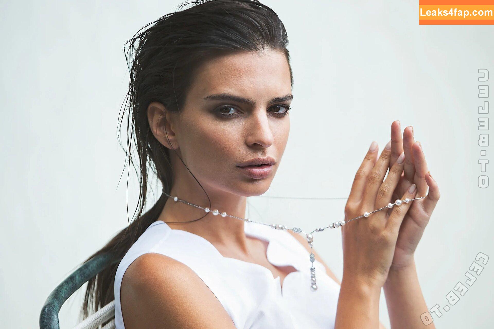 Emily Ratajkowski / Officialemilyratajkowski / emrata / https: leaked photo photo #7458