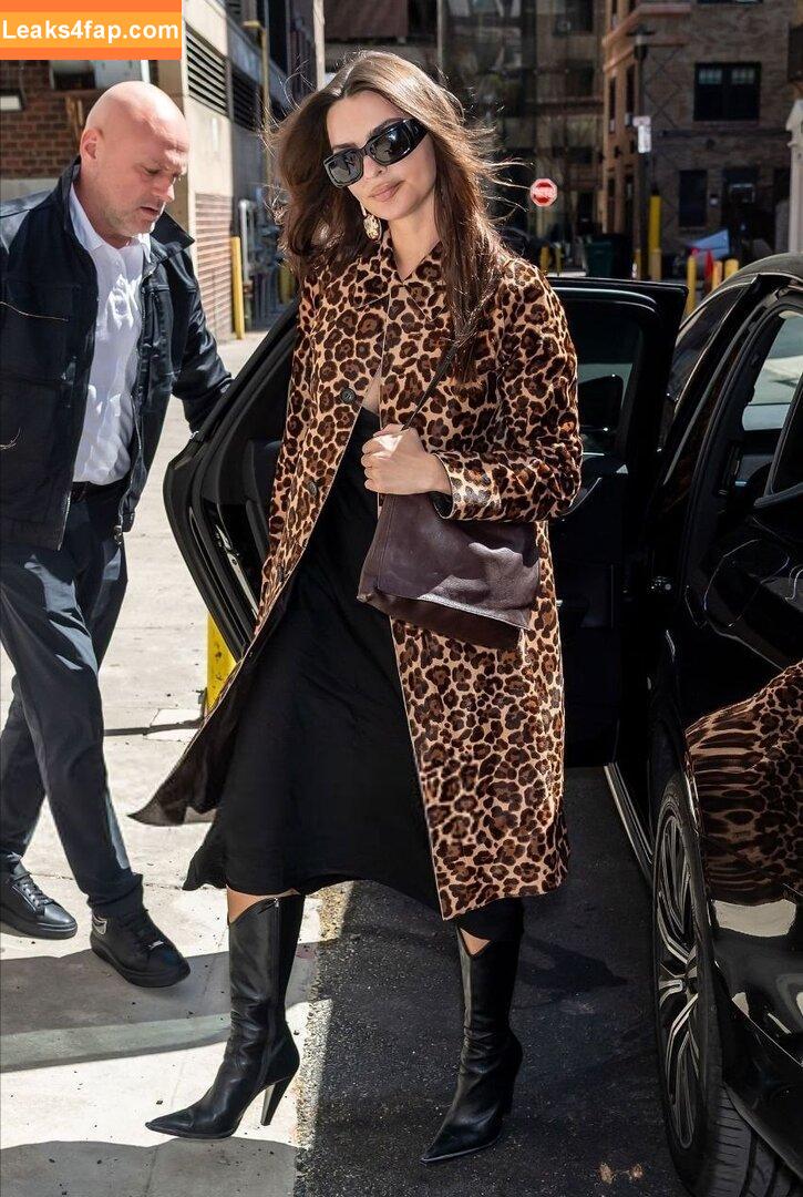 Emily Ratajkowski / Officialemilyratajkowski / emrata / https: leaked photo photo #7465