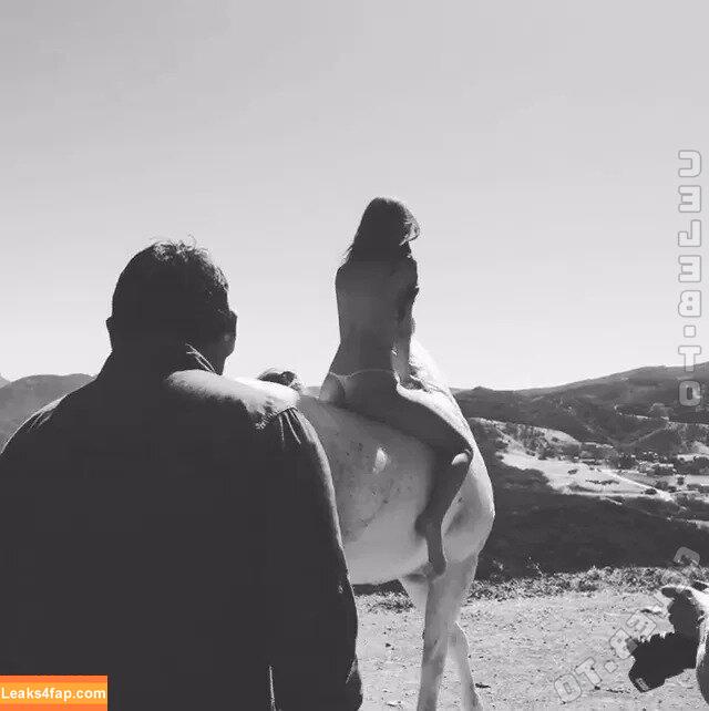 Emily Ratajkowski / Officialemilyratajkowski / emrata / https: leaked photo photo #7522