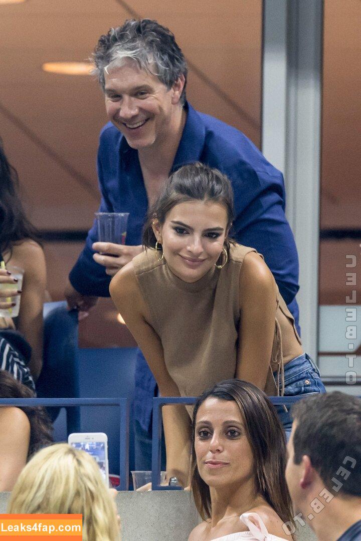 Emily Ratajkowski / Officialemilyratajkowski / emrata / https: leaked photo photo #7563