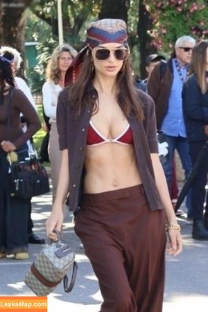 Emily Ratajkowski photo #7006