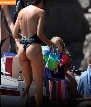 Emily Ratajkowski photo #7224