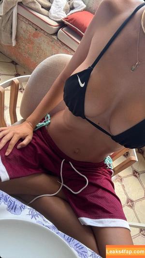 Emily Ratajkowski photo #7231