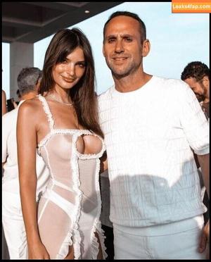 Emily Ratajkowski photo #7358