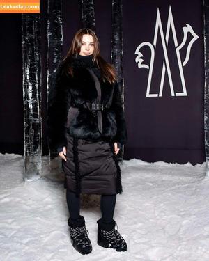 Emily Ratajkowski photo #7378