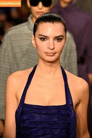 Emily Ratajkowski photo #7387