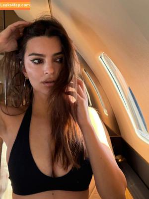 Emily Ratajkowski фото #7420