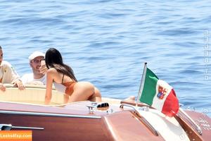 Emily Ratajkowski photo #7630
