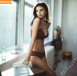 Emily Ratajkowski photo #7744