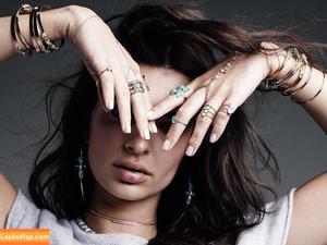 Emily Ratajkowski photo #7755