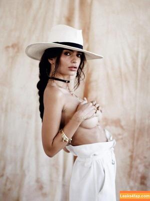 Emily Ratajkowski photo #7768