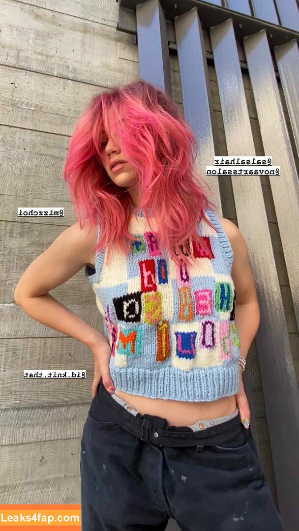Emily Rudd / emilysteaparty leaked photo photo #0084