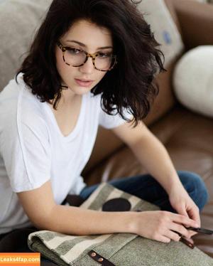 Emily Rudd photo #0011