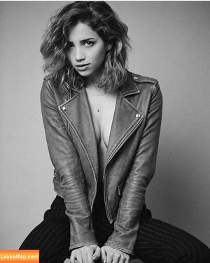 Emily Rudd photo #0017