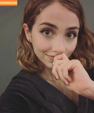 Emily Rudd photo #0035
