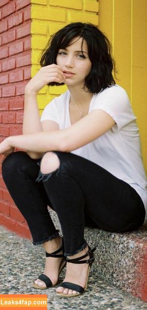 Emily Rudd photo #0054