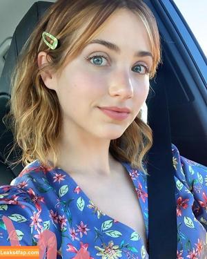 Emily Rudd photo #0061