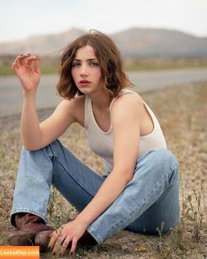Emily Rudd photo #0066