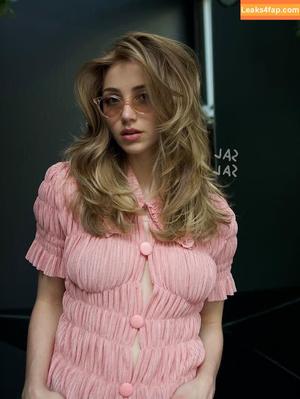 Emily Rudd photo #0299
