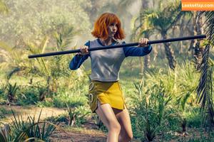 Emily Rudd photo #0300