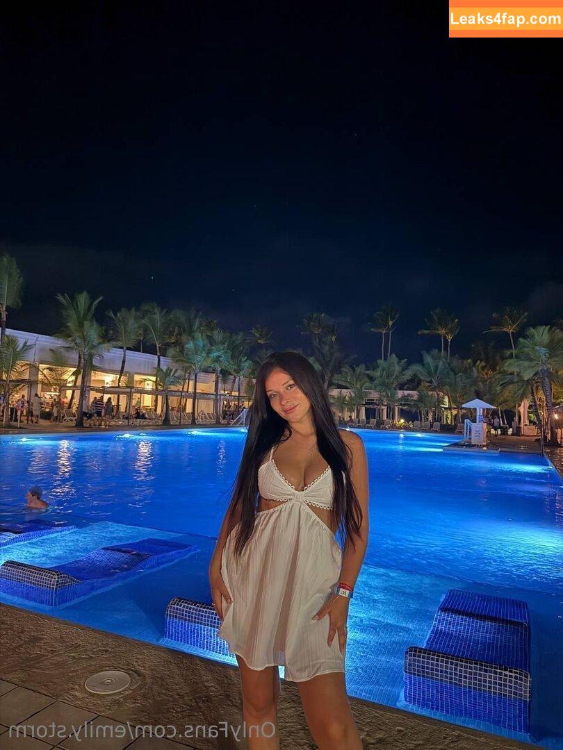 emily.storm / emmariestorm leaked photo photo #0047