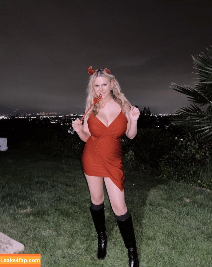Emily V / emilyluvv69 / emilyvofficial leaked photo photo #0062