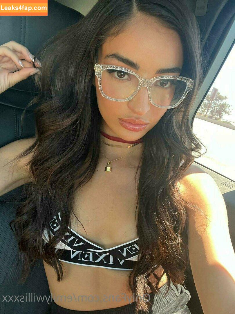 Emily Willis / emilywillisx3 / emilywillisxoxo / emilywillisxxx leaked photo photo #0333