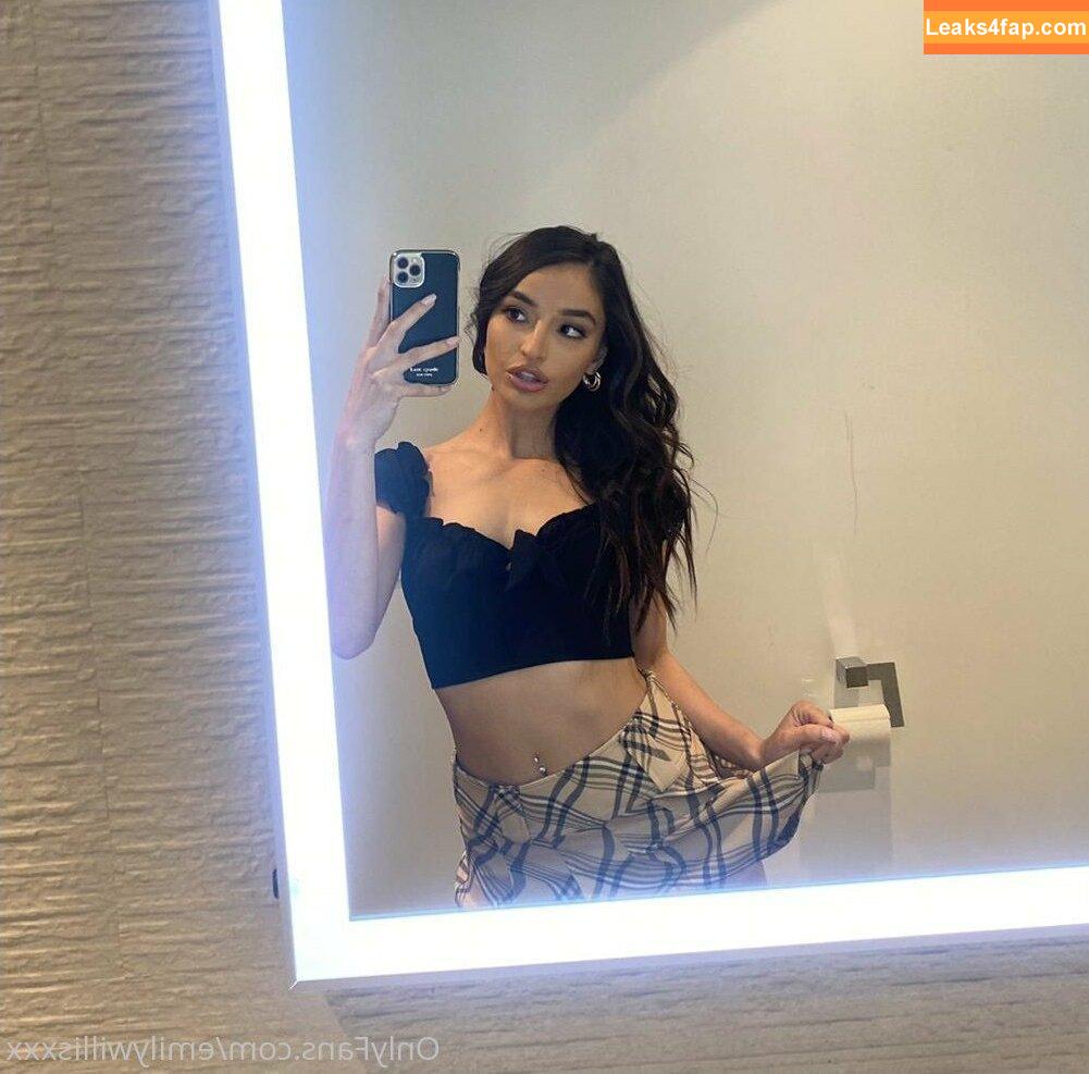 Emily Willis / emilywillisx3 / emilywillisxoxo / emilywillisxxx leaked photo photo #0395